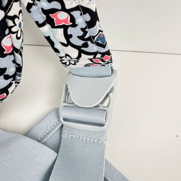 NWT Vera Bradley Essential Sling Backpack Lisbon Medallion NWT - Picture 3 of 9